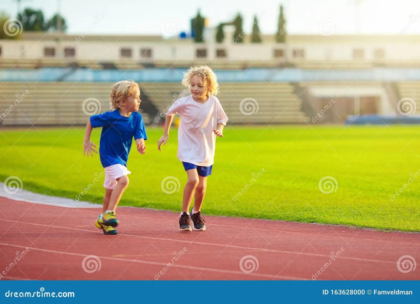 逼抢一旦成功就是快攻