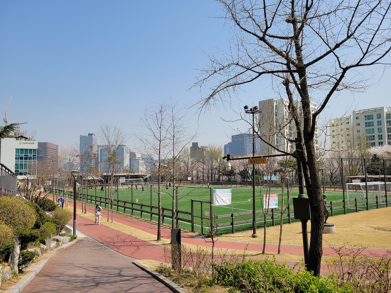 而是全队上 而是全队上